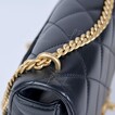 Chanel 琺瑯CC扣金色鏈帶中號21cm垂蓋手袋