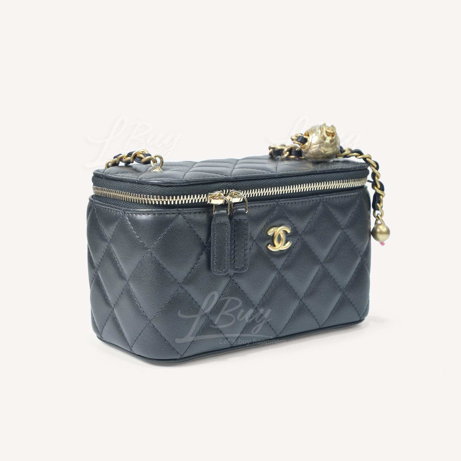 CHANEL-Chanel Vanity Case 小金球鏡子盒底CC Logo黑色鏈帶長型化妝 