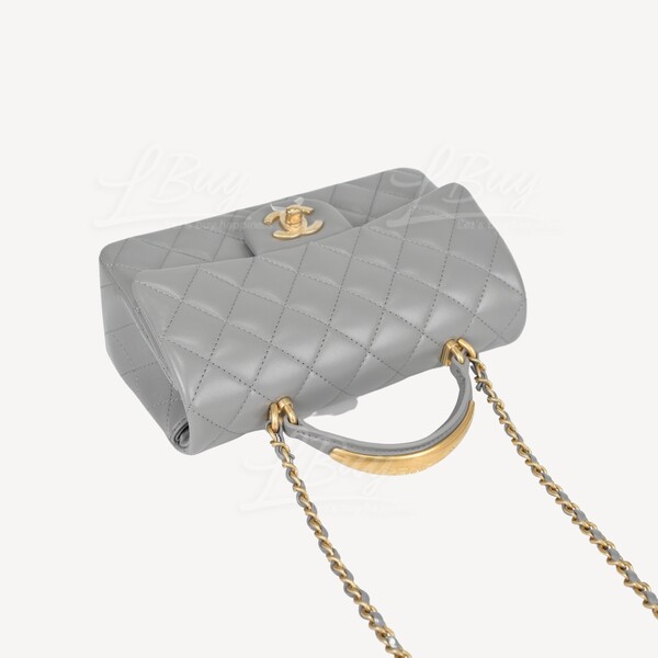 CHANEL-Chanel Grey Flap Bag with Gold Tone Metal and Gold Metal