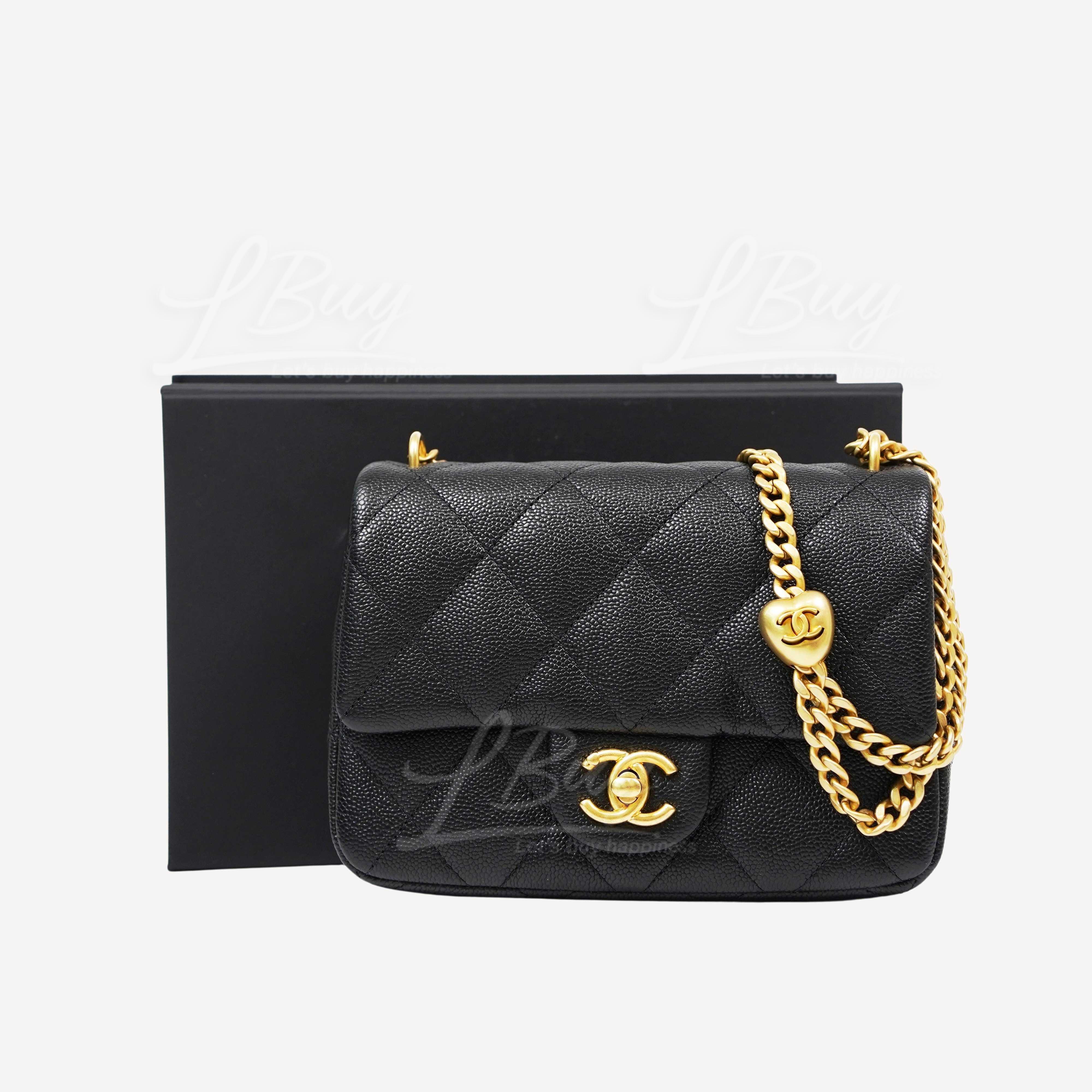 CHANEL-Chanel 心心調節扣鏈帶CC Logo 20cm黑色垂蓋手袋AS3829