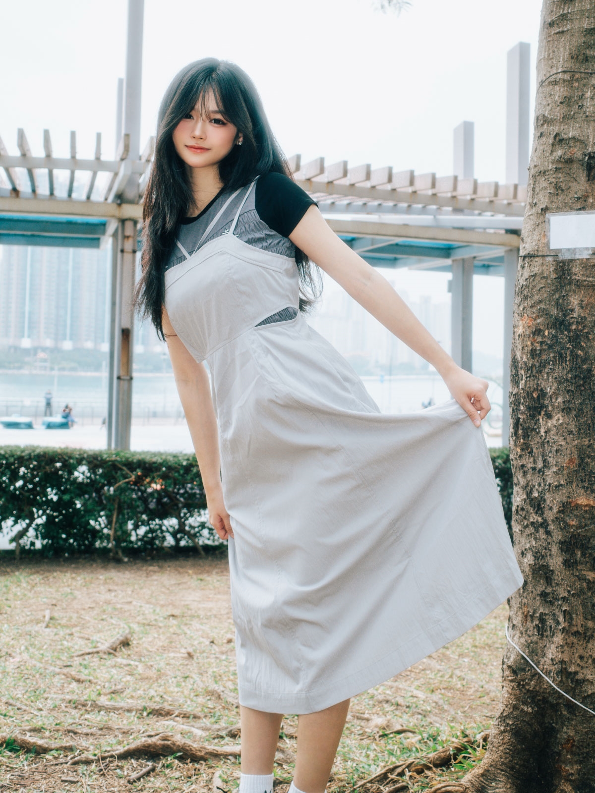 DRESS