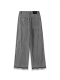  Frayed Seam Jeans