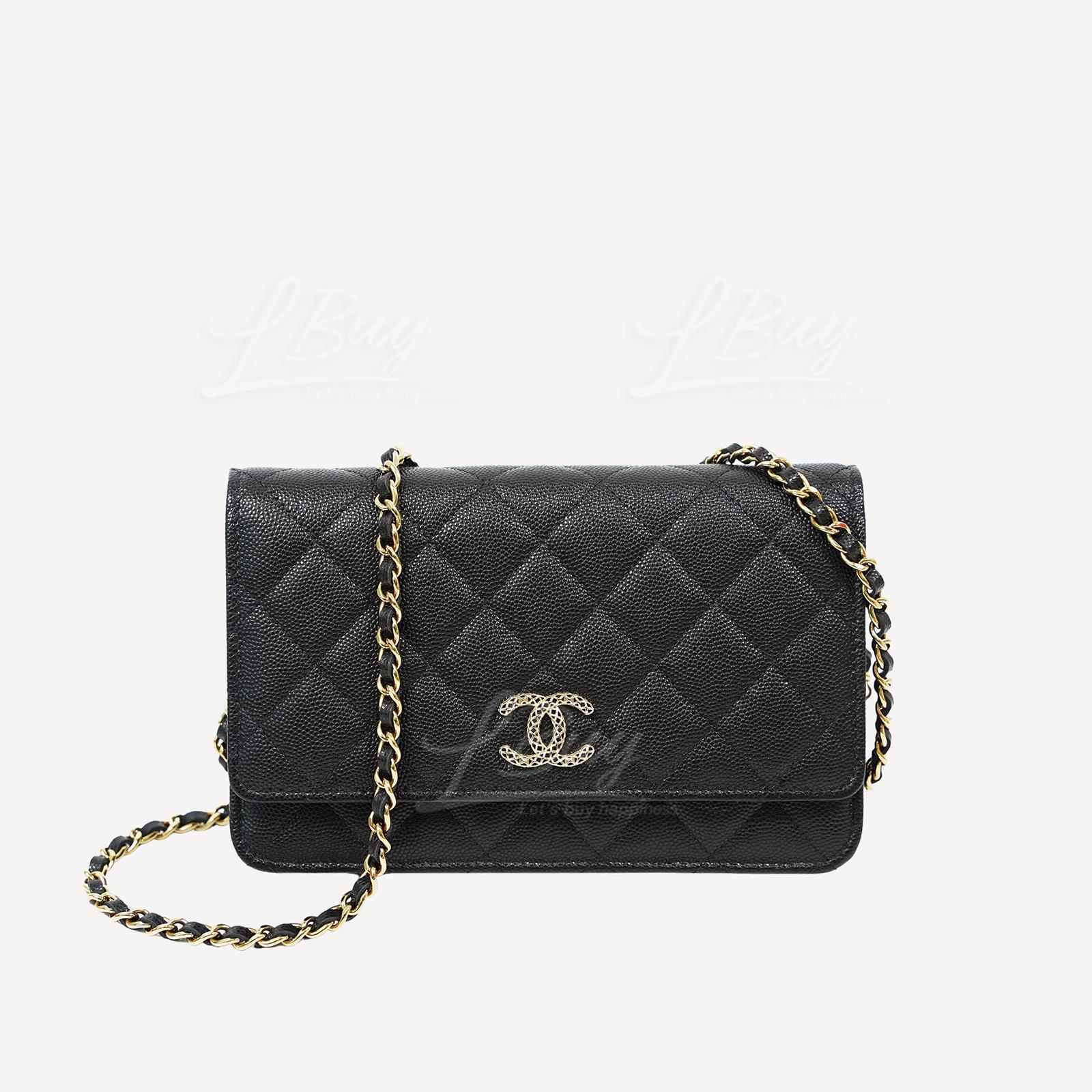 Chanel 黑色粒紋小牛皮金色鏤空CC Logo內拼桃紅色經典款鏈條WOC AP3180