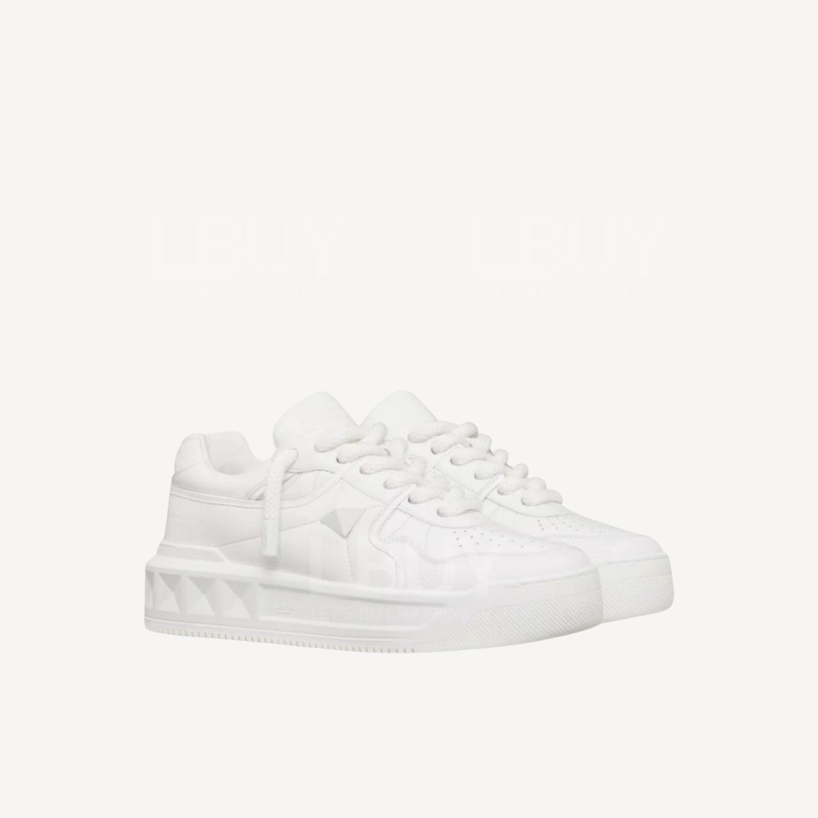 Valentino ONE STUD XL NAPPA LEATHER LOW-TOP SNEAKER