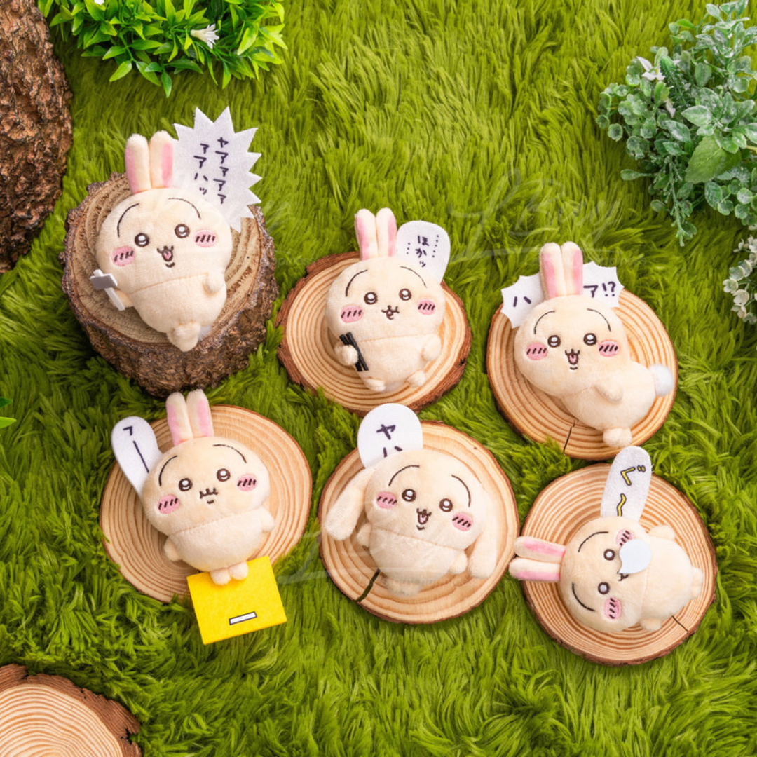 March Arrives Chiikawa Rabbit Hare Praying Rabbit Buckle Pin